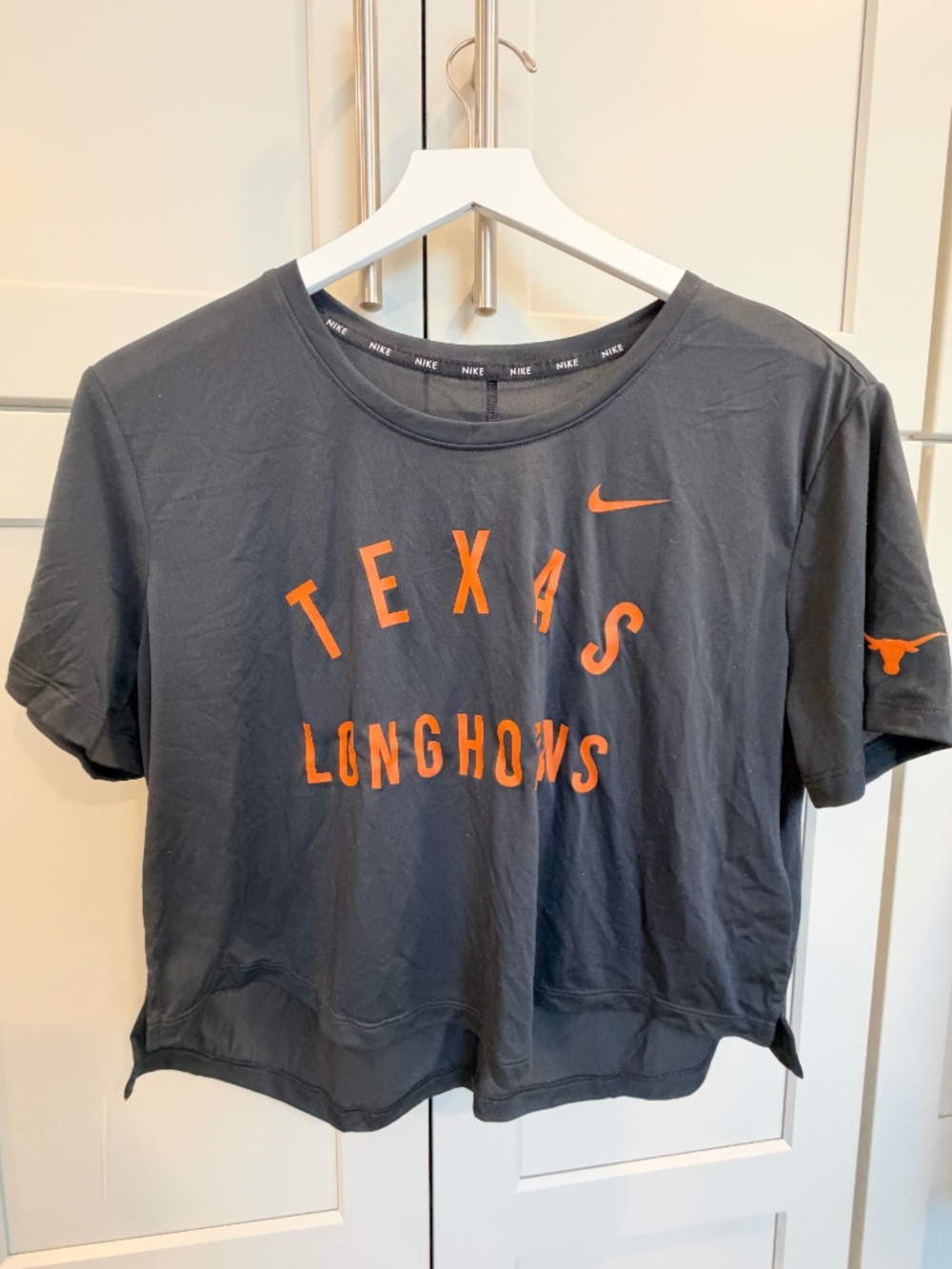 Nike University of Texas, Austin Longhorn Black Crop Top, Dry-fit Size Large
